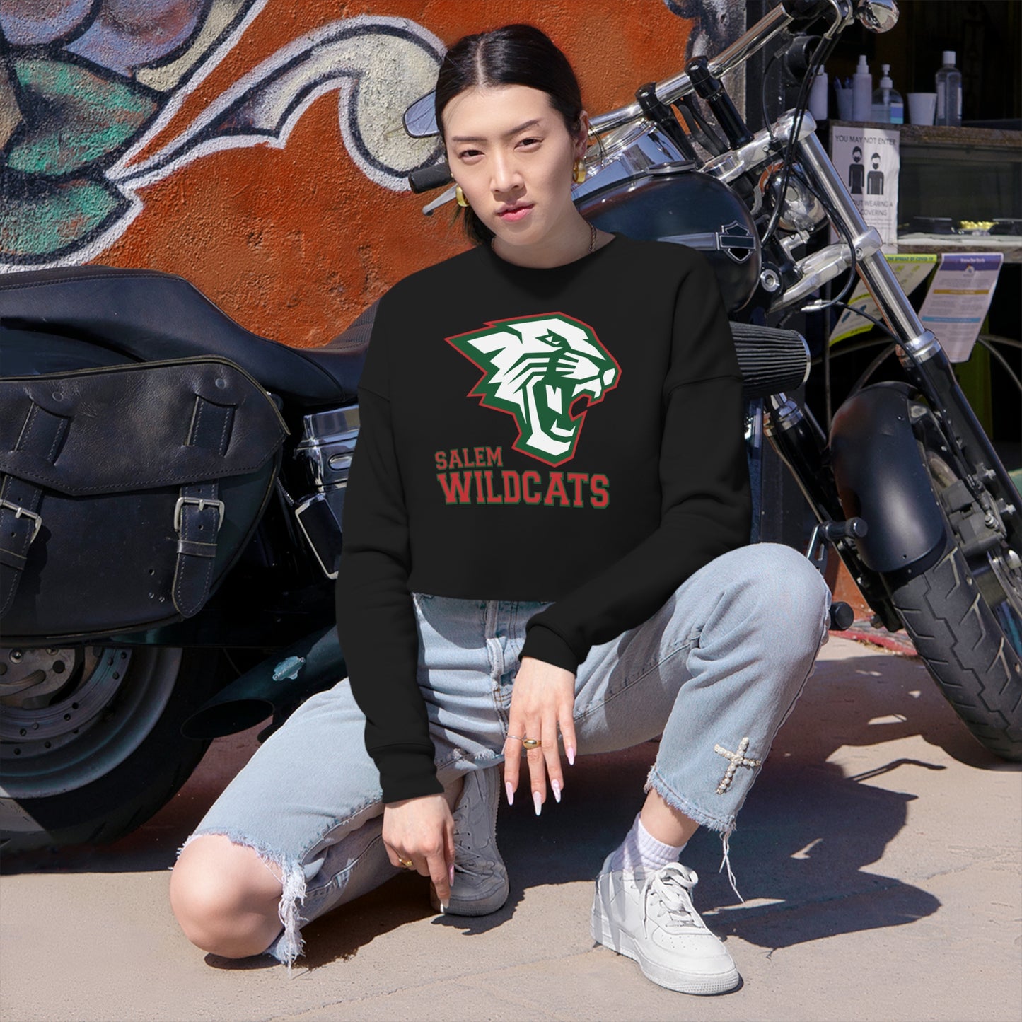 Salem Wildcat Women's Cropped Sweatshirt - Black