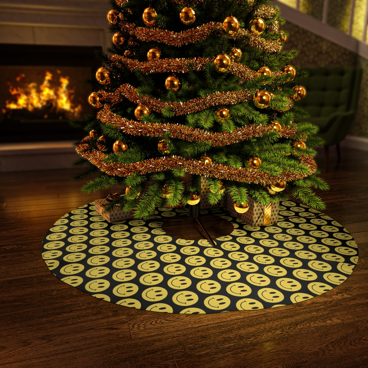 Traditional Yellow and Black Smiley Face Round Tree Skirt