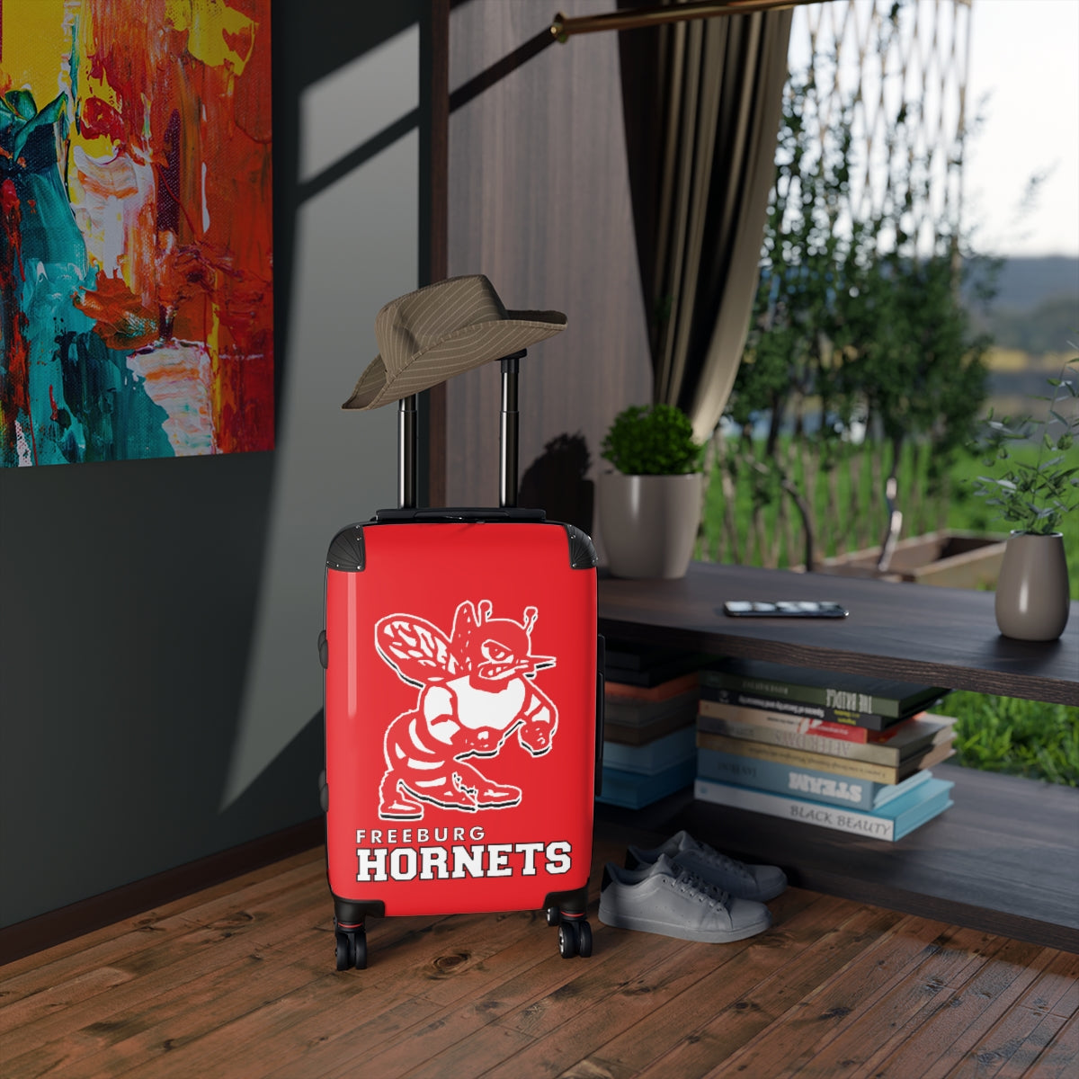 Freeburg Hornet Suitcases - Red Front/ Black Back