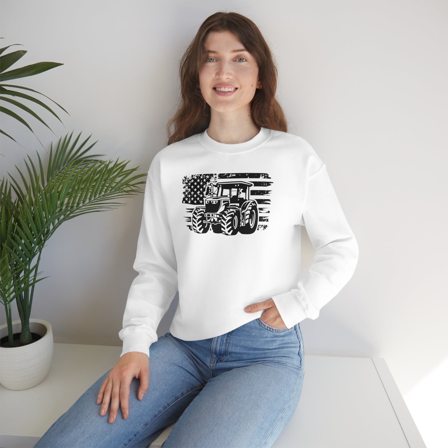 "American Tractor" - Unisex Heavy Blend™ Crewneck Sweatshirt