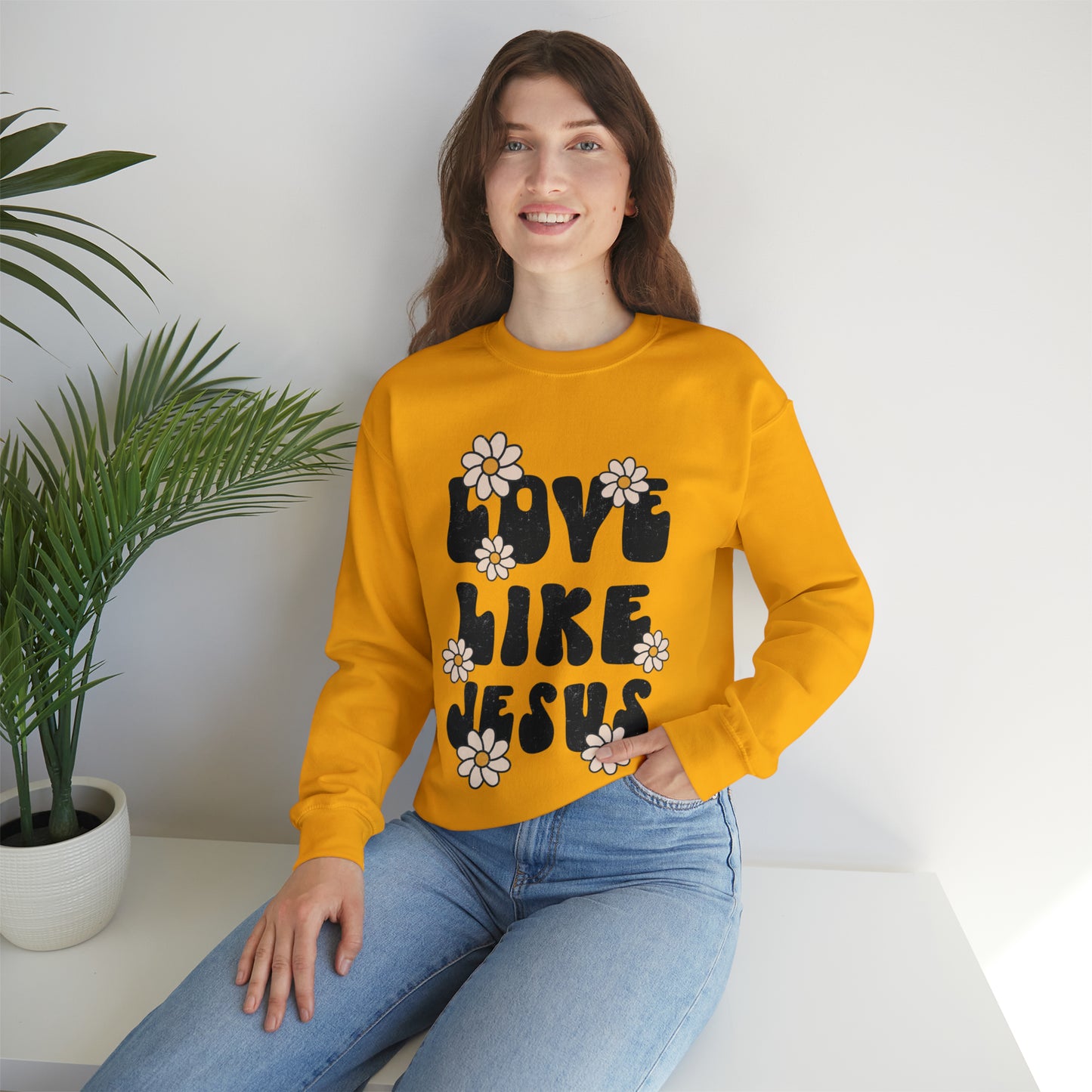 Distressed Daisy Love Like Jesus - Heavy Blend™ Crewneck Sweatshirt