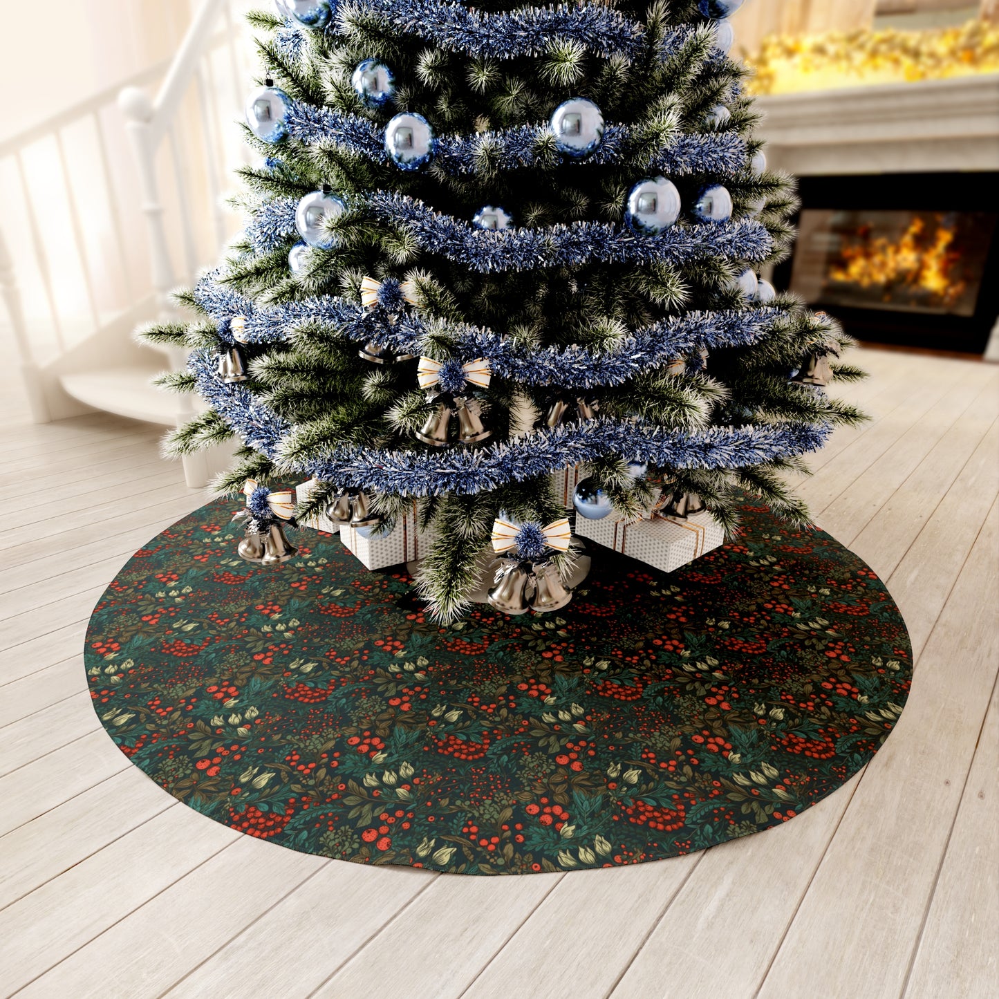 Christmas Berry Botanical Round Tree Skirt