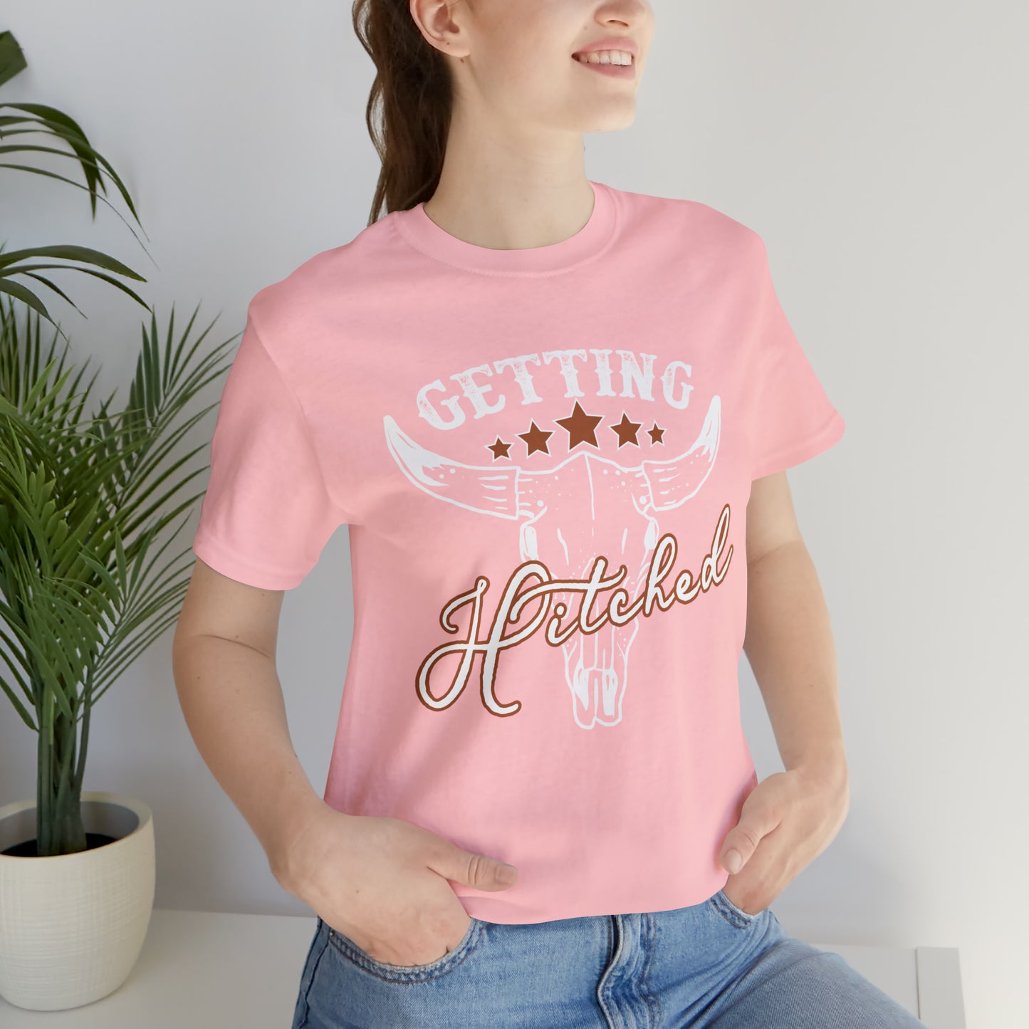 Vintage Getting Hitched Bride/ Groom T-Shirt - White Design